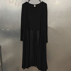 VENUS Classic Black Top